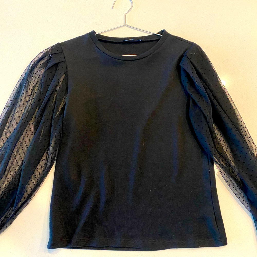 Zara sweater with polka dot lace sleeves EUC size S